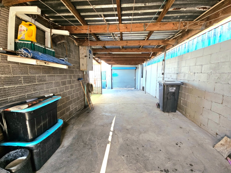 4 Bedroom Property for Sale in Beacon Valley Western Cape